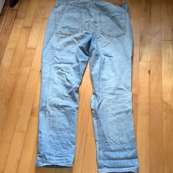 American Eagle Tomgirl Ripped Jeans 10 - Picture 5 of 10